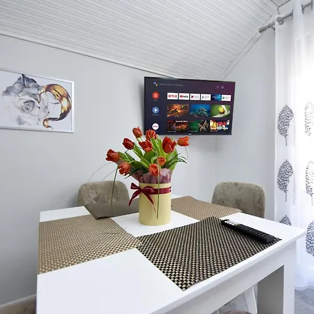 Apartment Vila Hope 5 *